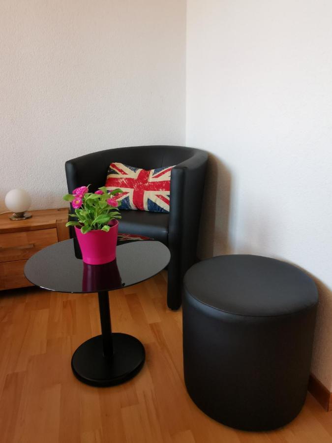 Bed and Breakfast Jurastei 16 Wiedlisbach Экстерьер фото